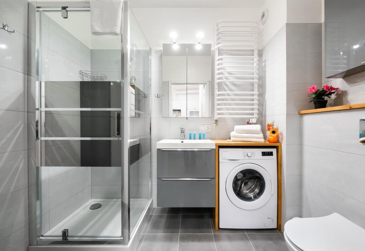Metro Bemowo Colourful Apartment Varsovia Exterior foto